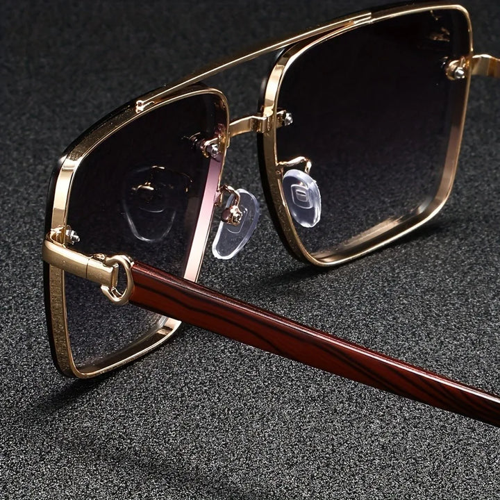 Cavaro Shades