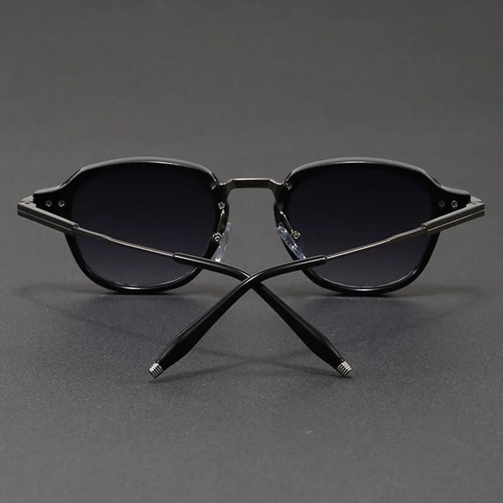 Kova Shades