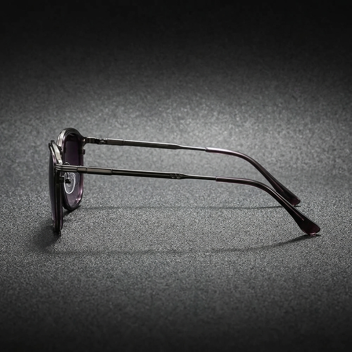 Lucaro Shades